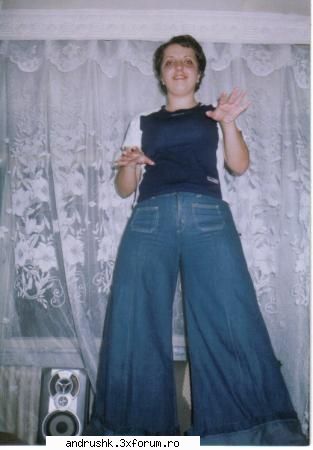 Morticia.........the strange - my favourite pants - Poze with us