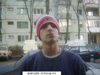 The one made of deramz..adik SIMi! - Asta e mai veche, de iarna asta (inca aveam paru - Poze with us