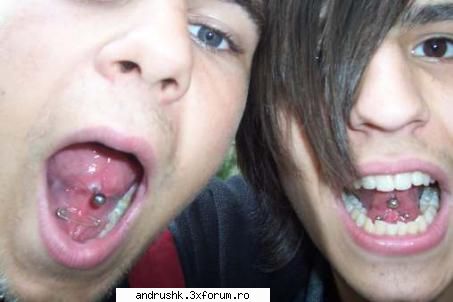 The one made of deramz..adik SIMi! - Yo cu noul meu pierce, shi un preten care shia - Poze with us