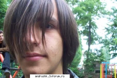 The one made of deramz..adik SIMi! - Yo in parcul din spate dl big bang :D - Poze with us