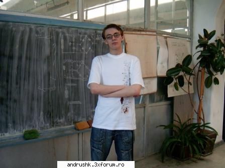 just me Shark_joint - si una ca sa vedeti crd cat de inalt sunt - Poze with us