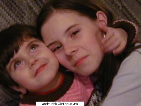 poze de cand eram mici - eu si sor-mea..nush cati ani aveam..vreo 12..:)) - Poze with us